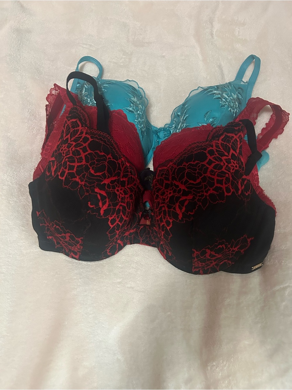 Lot of 3 La Vie En Rose bras 36D
